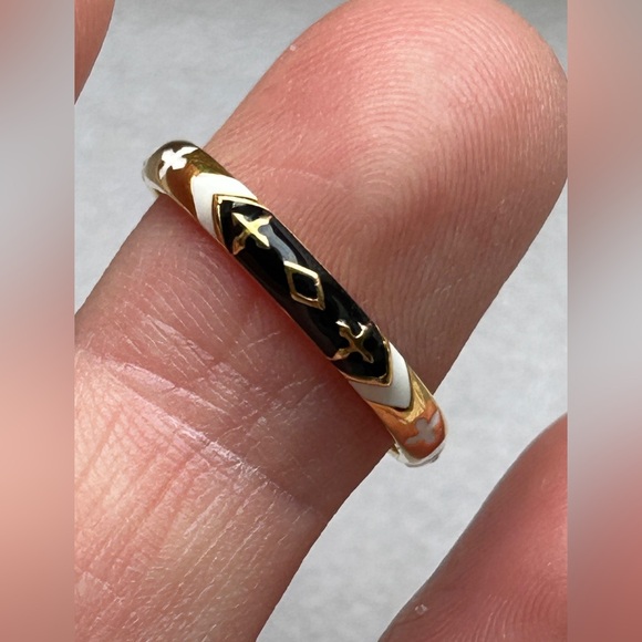 Buddha Mama black and white Enamel and 20K Gold Rhombus Band - Picture 3 of 6